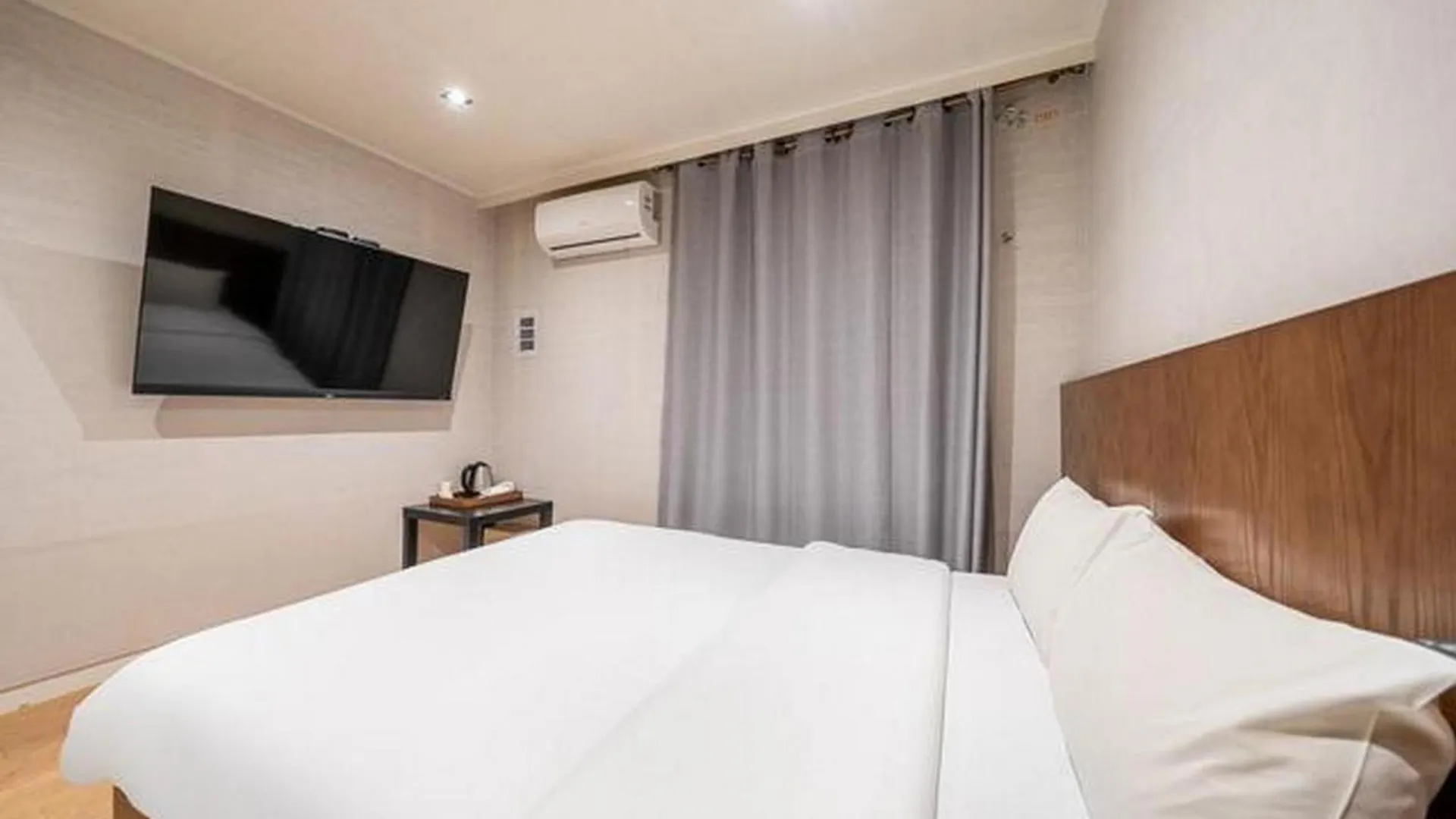 Hotel Seven Step Incheon 0*,  Korsel